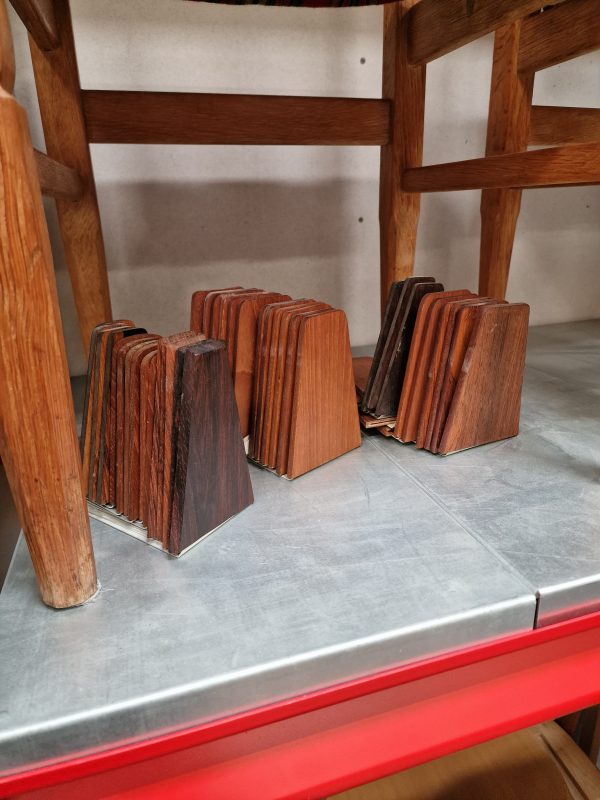 Bogstøtter, teak og palisander