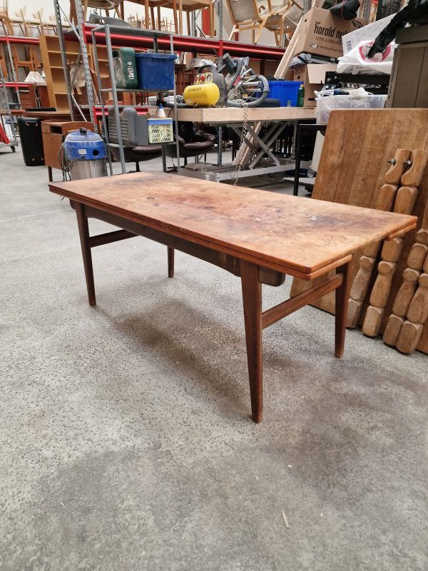 Københavnerbord i teak til renovering