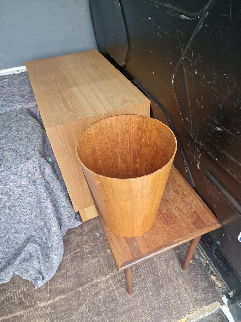 Papirkurv i teak — billede 2