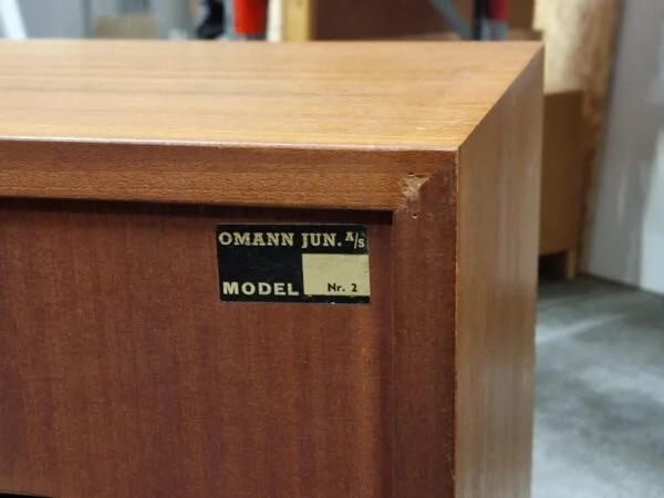 Omann Jr, model 2 Skænk i teaktræ med 2×2 skuffer,  Omann Jr, model 2 — billede 5