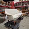 Trepersoners sofa, ben af teak