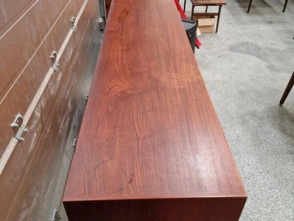 Johannes Andersen, Uldum Møbelfabrik Johannes andersen Teak skænk — billede 5