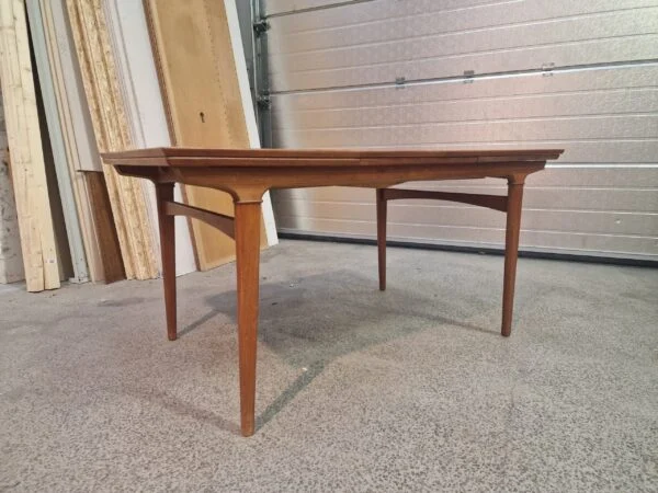 Johannes Andersen Stort teak spisebord med hollandsk udtræk — billede 4