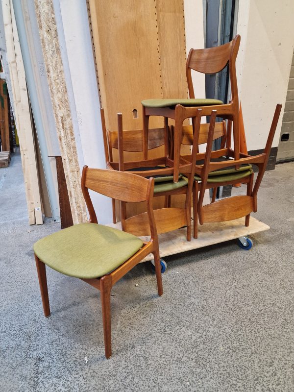 Seks spisestole i massiv teak, P.E. Jørgensen, Farsø Stolefabrik