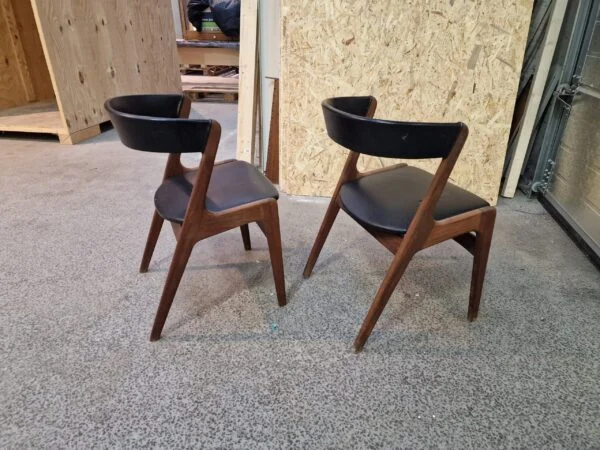 Anderstrup møbelfabrik, T21 / Fire Chair af Kai Kristiansen To spisestole i teak af Anderstrup møbelfabrik, T21 / Fire Chair af Kai Kristiansen — billede 4