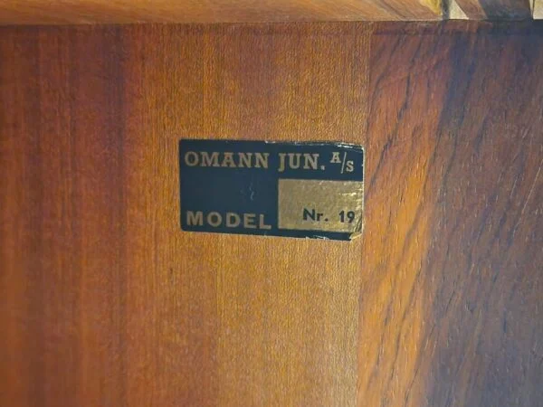 Omann Jr model 19 Dækketøjsskab/skænk, palisander, Omann jr — billede 3