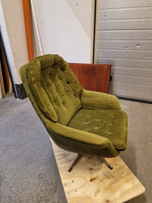 Lænestol på fempasfod, grøn velour