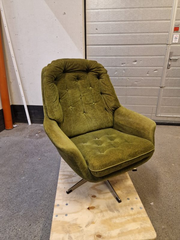 Lænestol på fempasfod, grøn velour