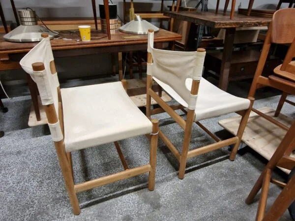 Børge Mogensen model 3251 To stk Børge Mogensen model 3251 jagt-/safaristole i egetræ med kanvas, defekte ben — billede 6