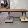Uldum Møbelfabrik, Johannes Andersen  Spisebord i teak med tillægsplade af Johannes Andersen for fra Uldum Møbelfabrik — billede 6