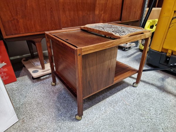 bar bord, sidebord, sofabord i palisander med kakler fra Royal Copenhagen
