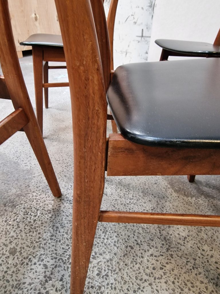 Fem spisestole i teak med skai — billede 9