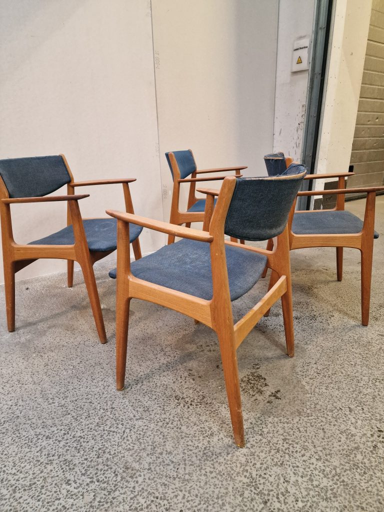 Henning Kjærnulf, model 317/318 4 stk Henning Kjærnulf armstole af teak model 317/318 — billede 3