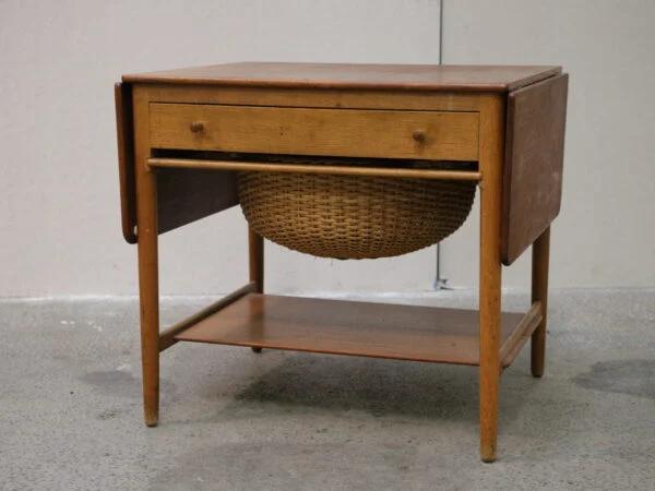 GETAMA, Hans J. Wegner, model AT33 Sybord i massiv teaktræ og egetræ, GETAMA, Hans J. Wegner, model AT33 — billede 14