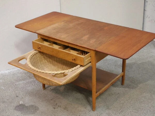 GETAMA, Hans J. Wegner, model AT33 Sybord i massiv teaktræ og egetræ, GETAMA, Hans J. Wegner, model AT33 — billede 8