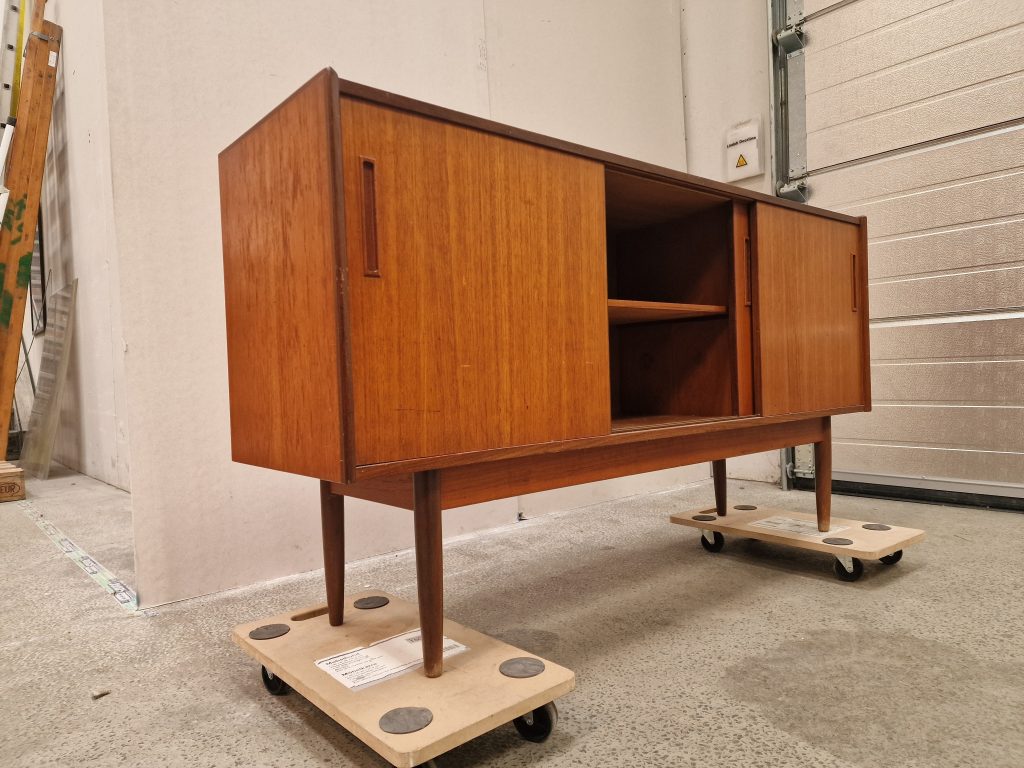 Lav skænk i teak — billede 7