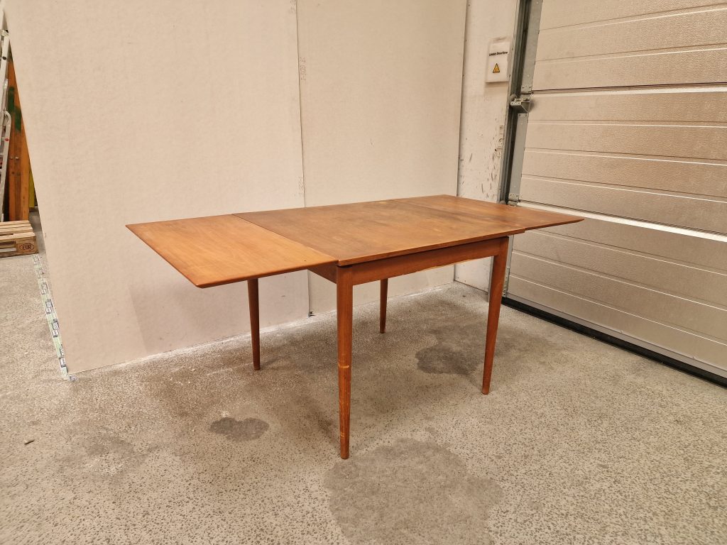 Kvadratisk spisebord i teak med hollandsk udtræk — billede 8