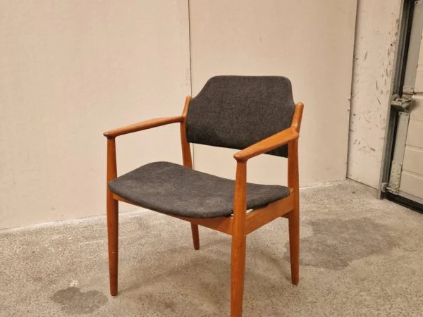 Armstol i massiv teak, Arne Vodder model 62A — billede 8