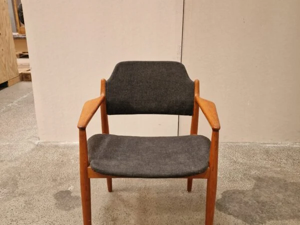 Armstol i massiv teak, Arne Vodder model 62A — billede 9