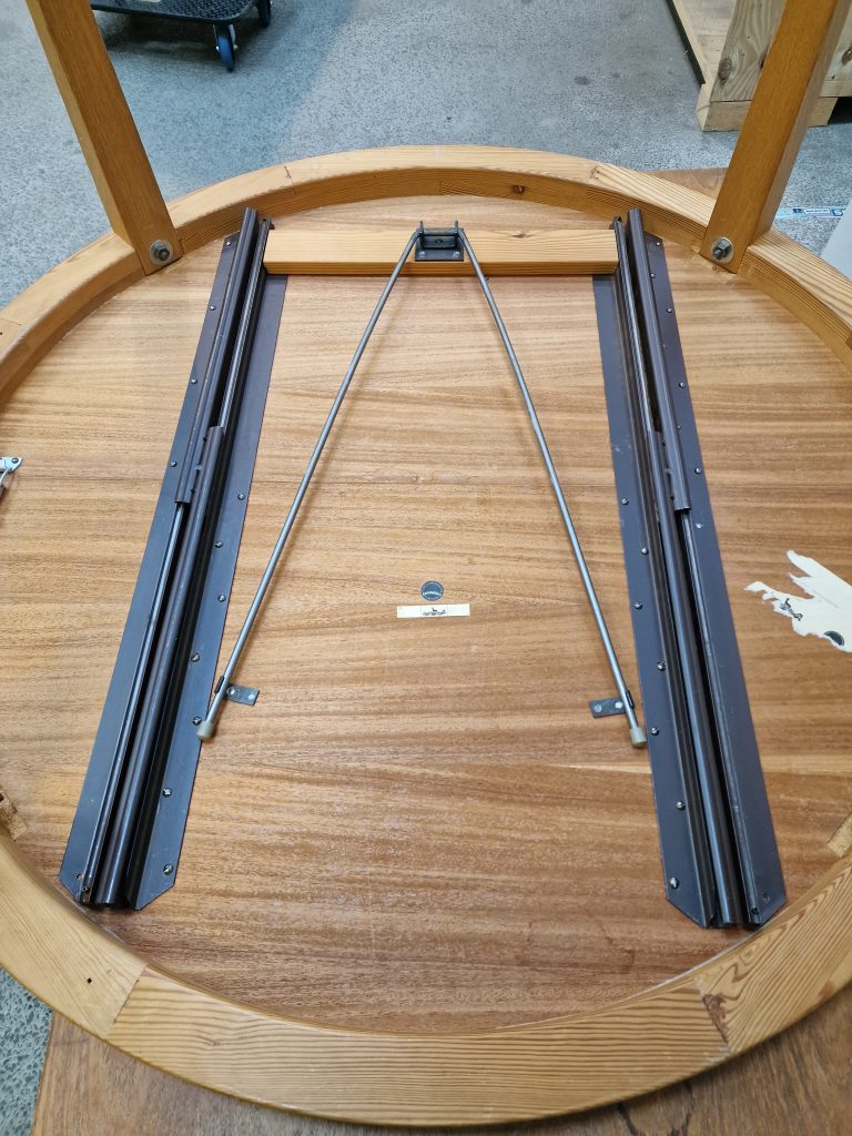 Severin Hansen model 42, Haslev Møbelfabrik Rundt spisebord med tillægsplade, egetræ, Severin Hansen model 42, Haslev Møbelfabrik — billede 5