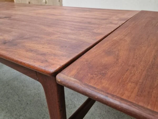 Spisebord med skjulte tillægsplader, teak — billede 13