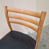 Poul M. Volther model 350 Fire spisestole i massiv egetræ og sort sæde — billede 8
