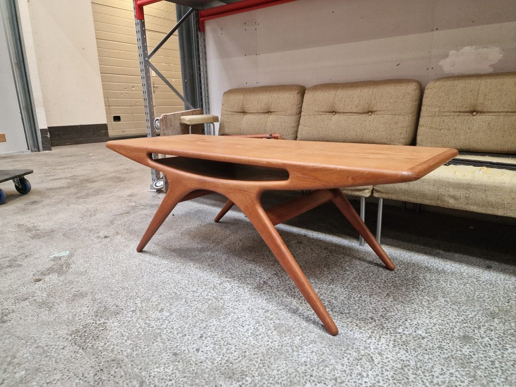 model Smilet af Johannes Andersen, CFC Sofabord i teak, Smilet af Johannes Andersen, CFC Silkeborg