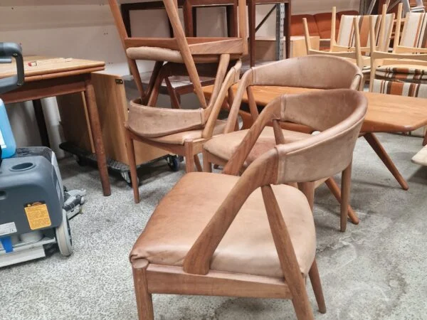 Fire stk model 31 i teak af Kai Kristiansen