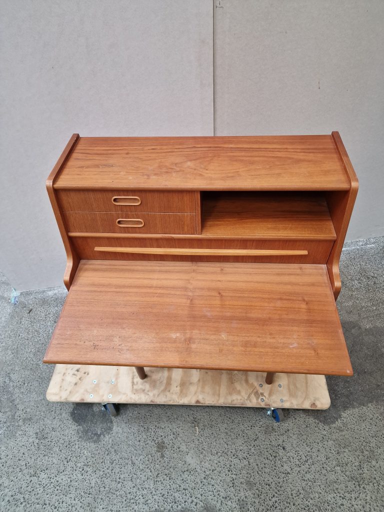 Chatol/sminkebord i teak — billede 9