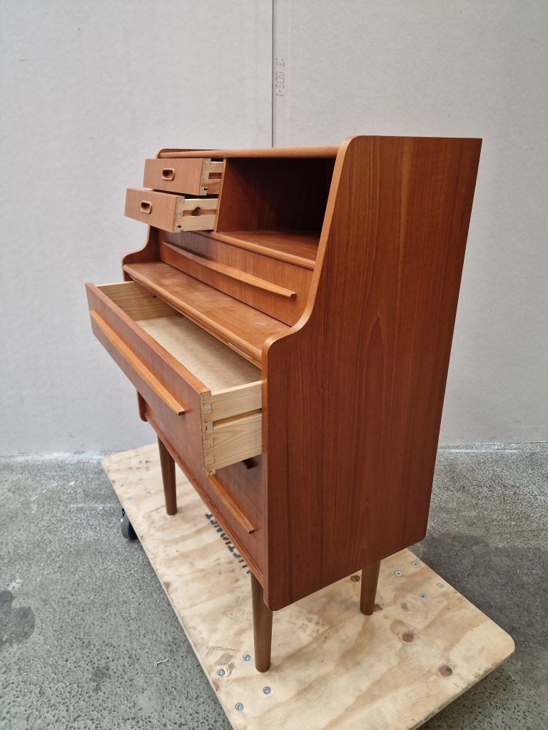 Chatol/sminkebord i teak — billede 15