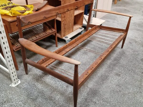 model 118, Grethe Jalk Grethe Jalk sofa, model 118