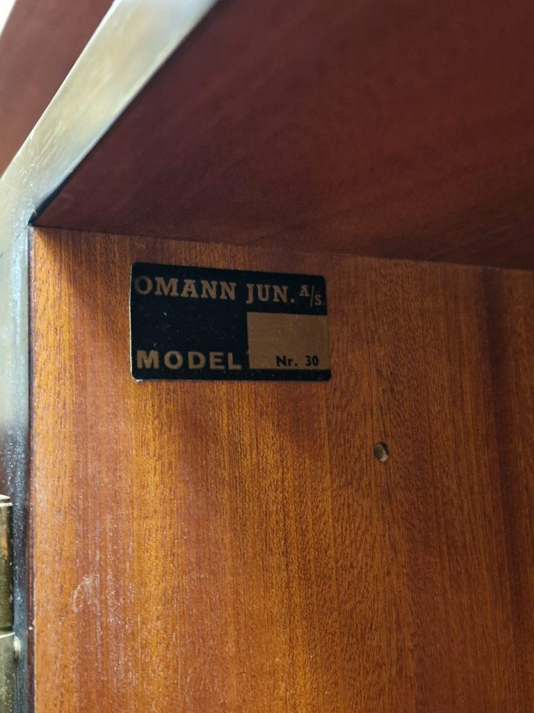 Skænk i palisander, tre fag, Omann Jr — billede 9
