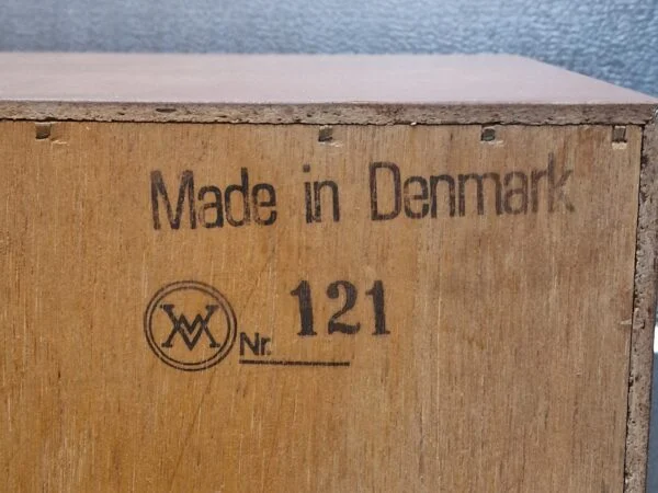 Arne Wahl Iversen for Vinde Møbelfabrik Kommode i teaktræ på sokkel, Arne Wahl Iversen for Vinde Møbelfabrik — billede 8