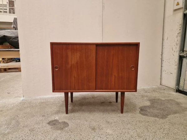 Lille skænk i teak — billede 2