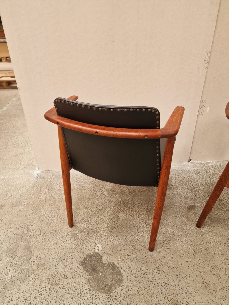 Hans Olsen 2 armstole i teak af Hans Olsen — billede 2