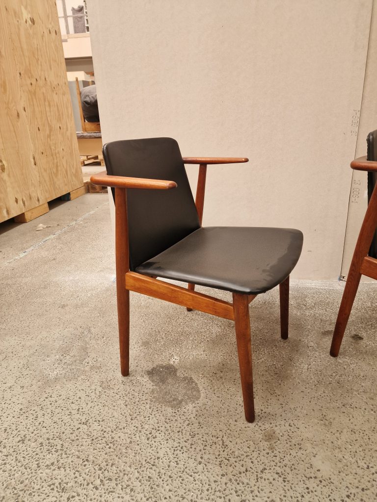 Hans Olsen 2 armstole i teak af Hans Olsen — billede 3