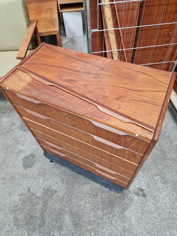 Kommode i teak