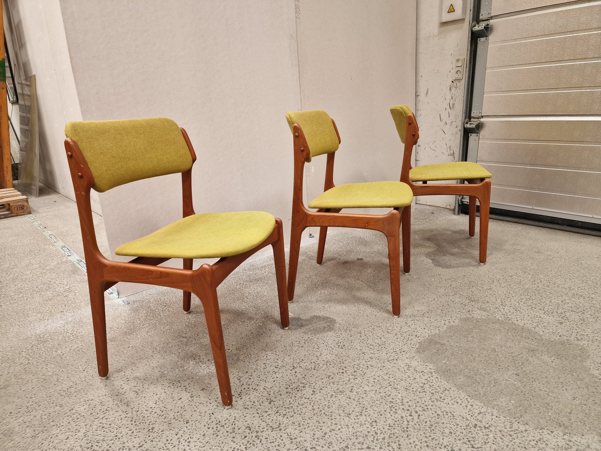 Erik Buch model OD49 Tre stk Erik Buch spisestole med grøn polstring, model OD49 — billede 3