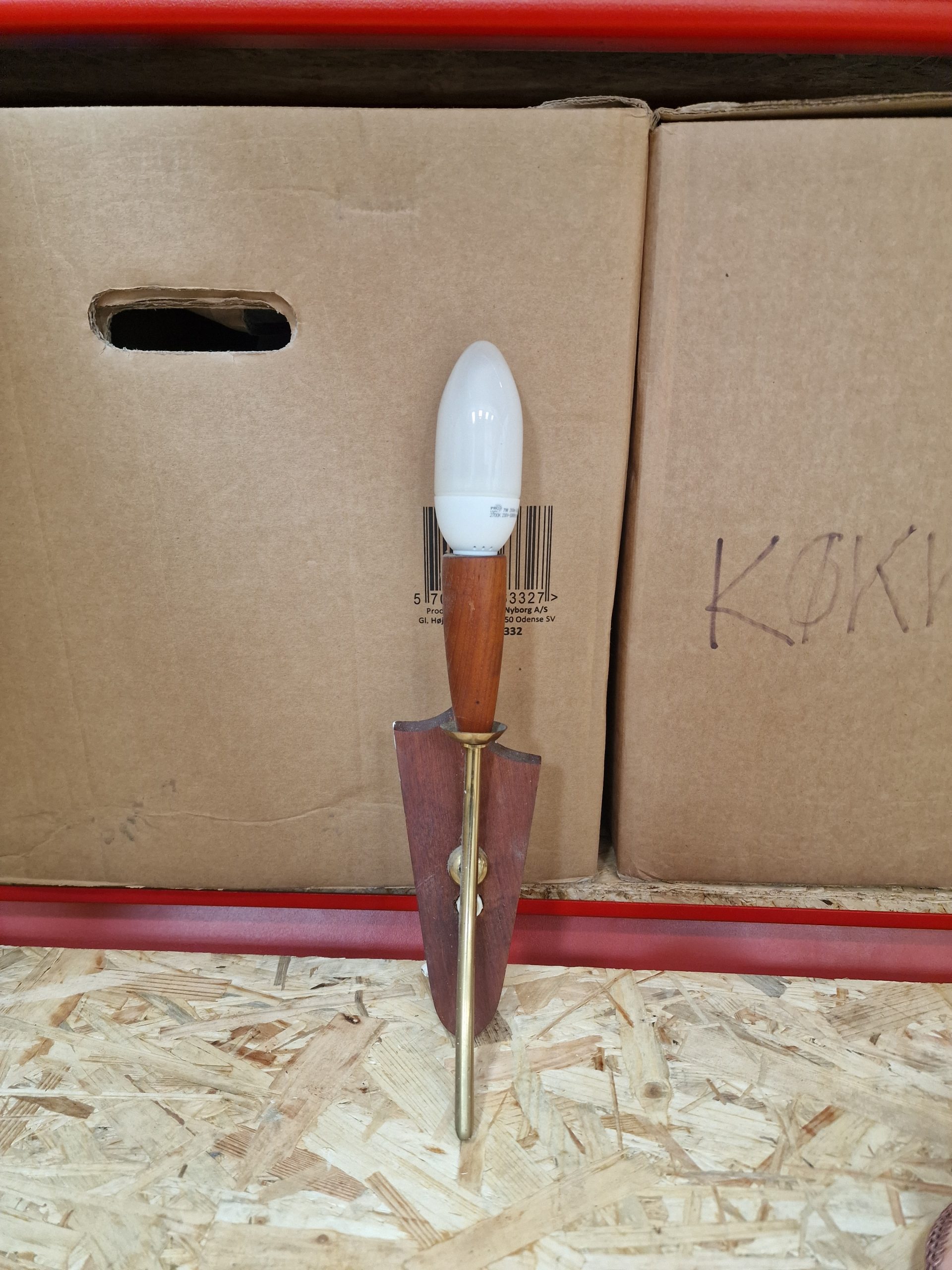 Væghængt lampe — billede 2
