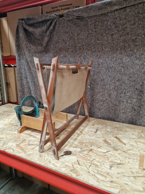 Magasinholder i teak