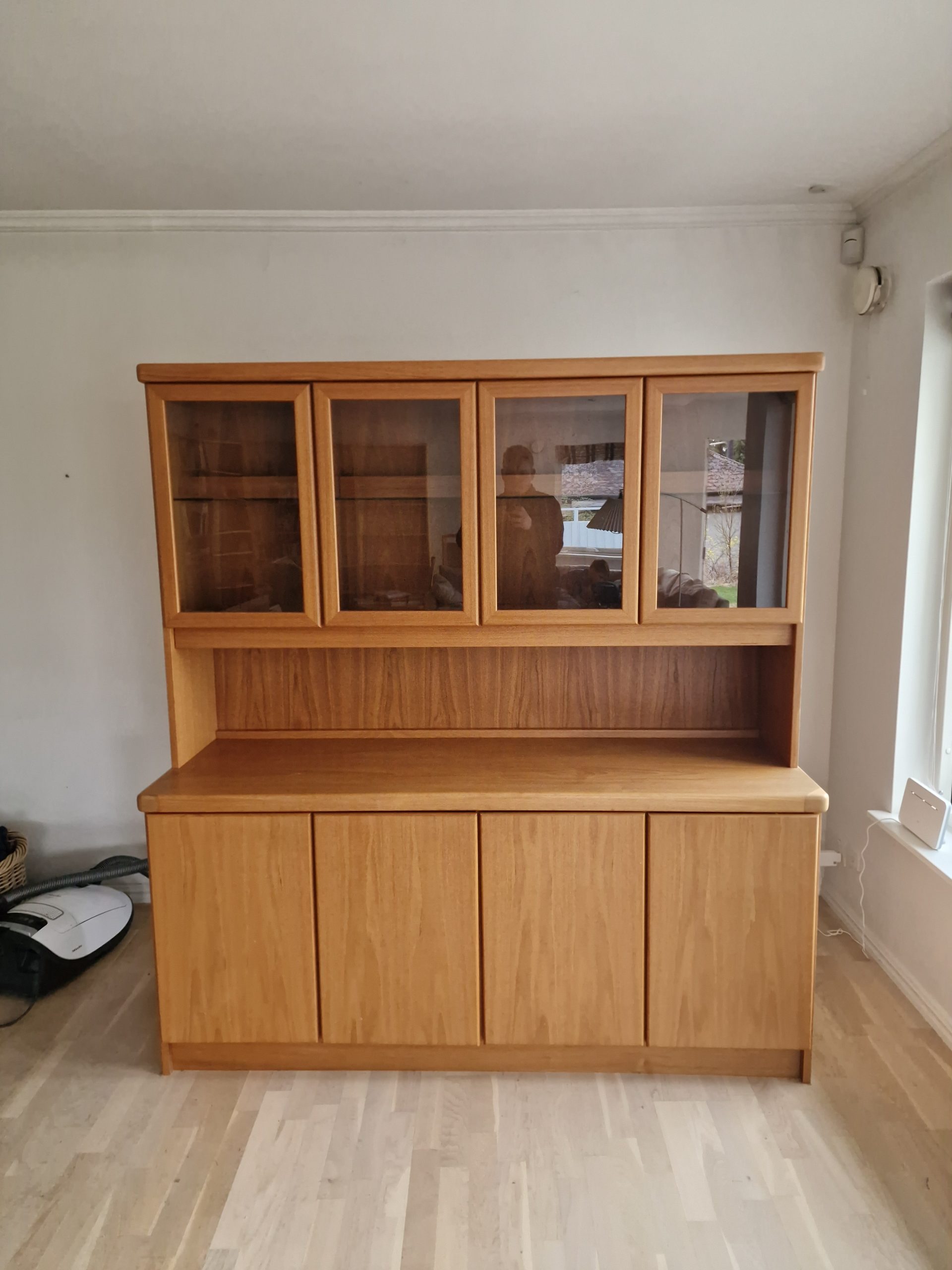 Skænk med glasvitrine, teak, Christian Linneberg