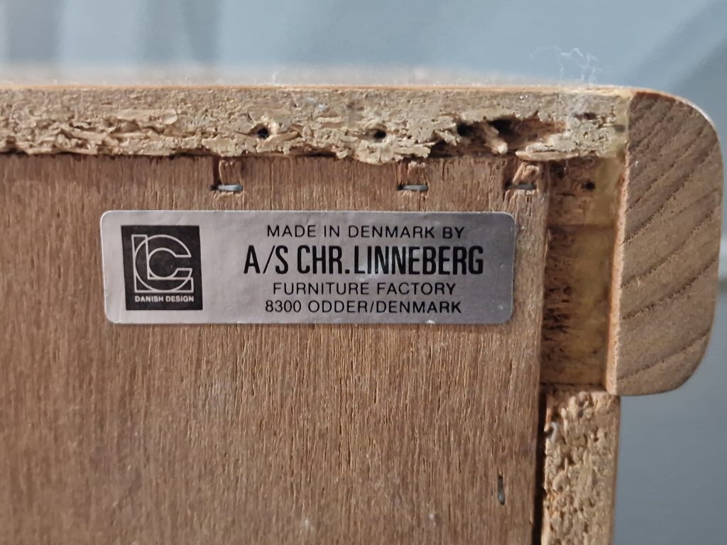 Skænk med glasvitrine, teak, Christian Linneberg