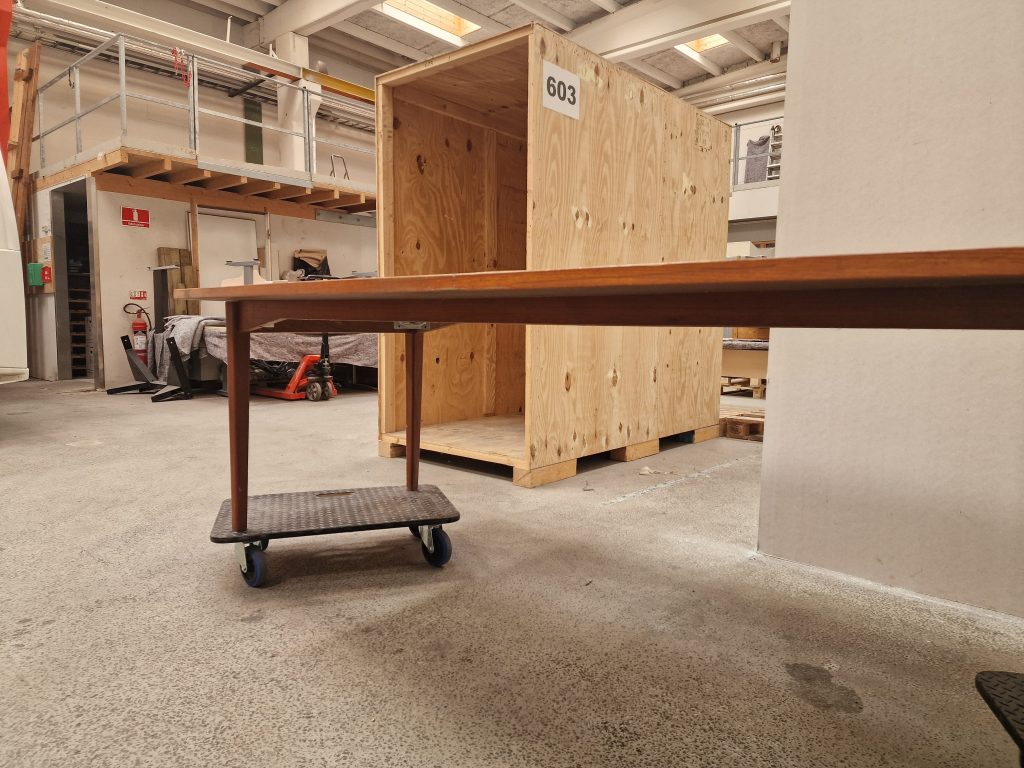 Stort spisebord/konferencebord i teak — billede 5
