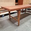 Langt sofabord i teak