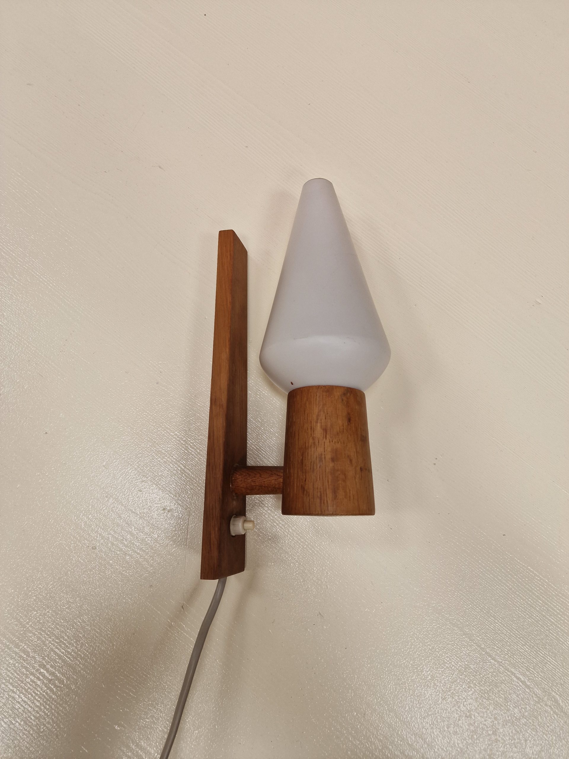 Væglampe, teak
