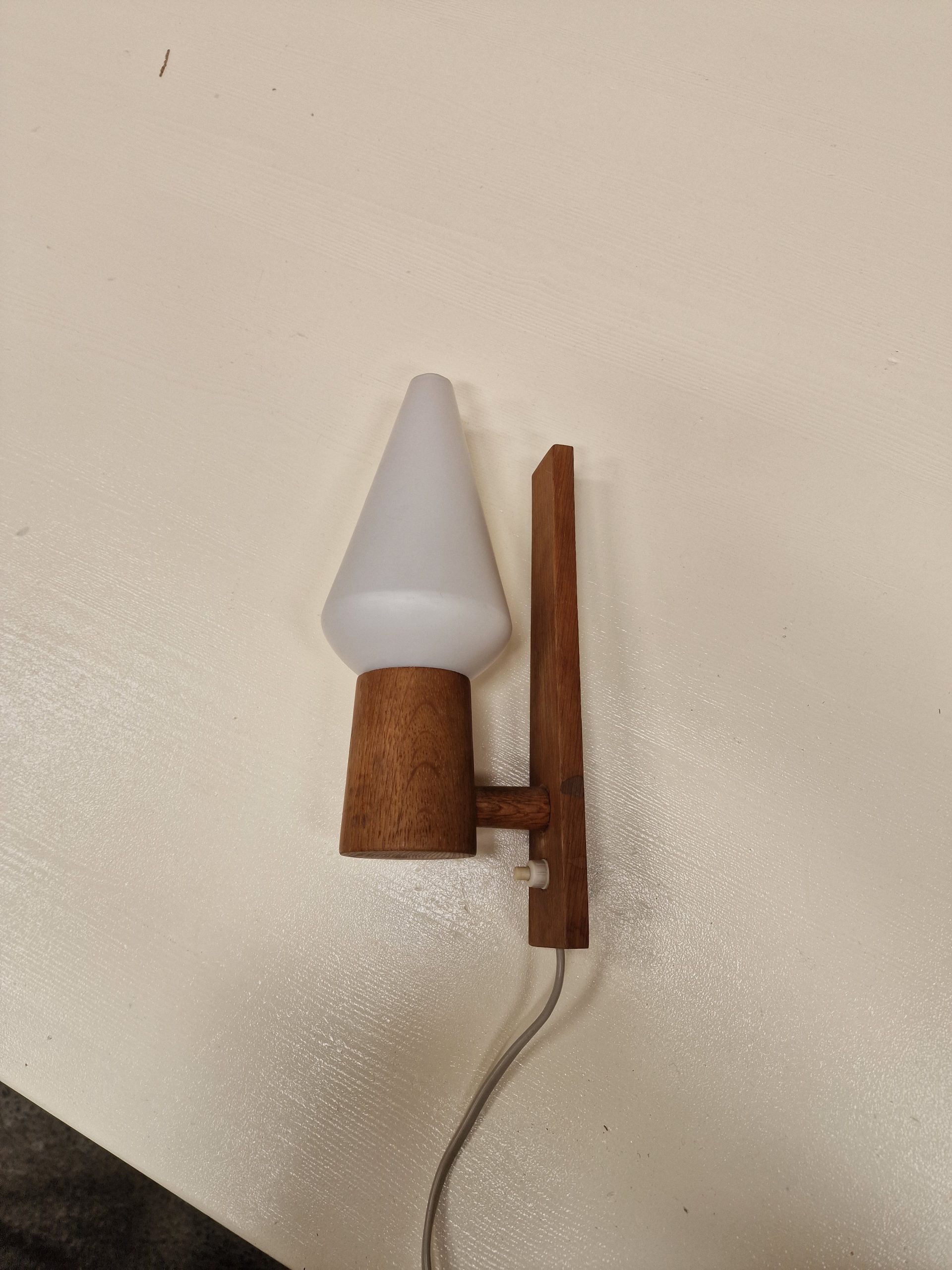 Væglampe, teak