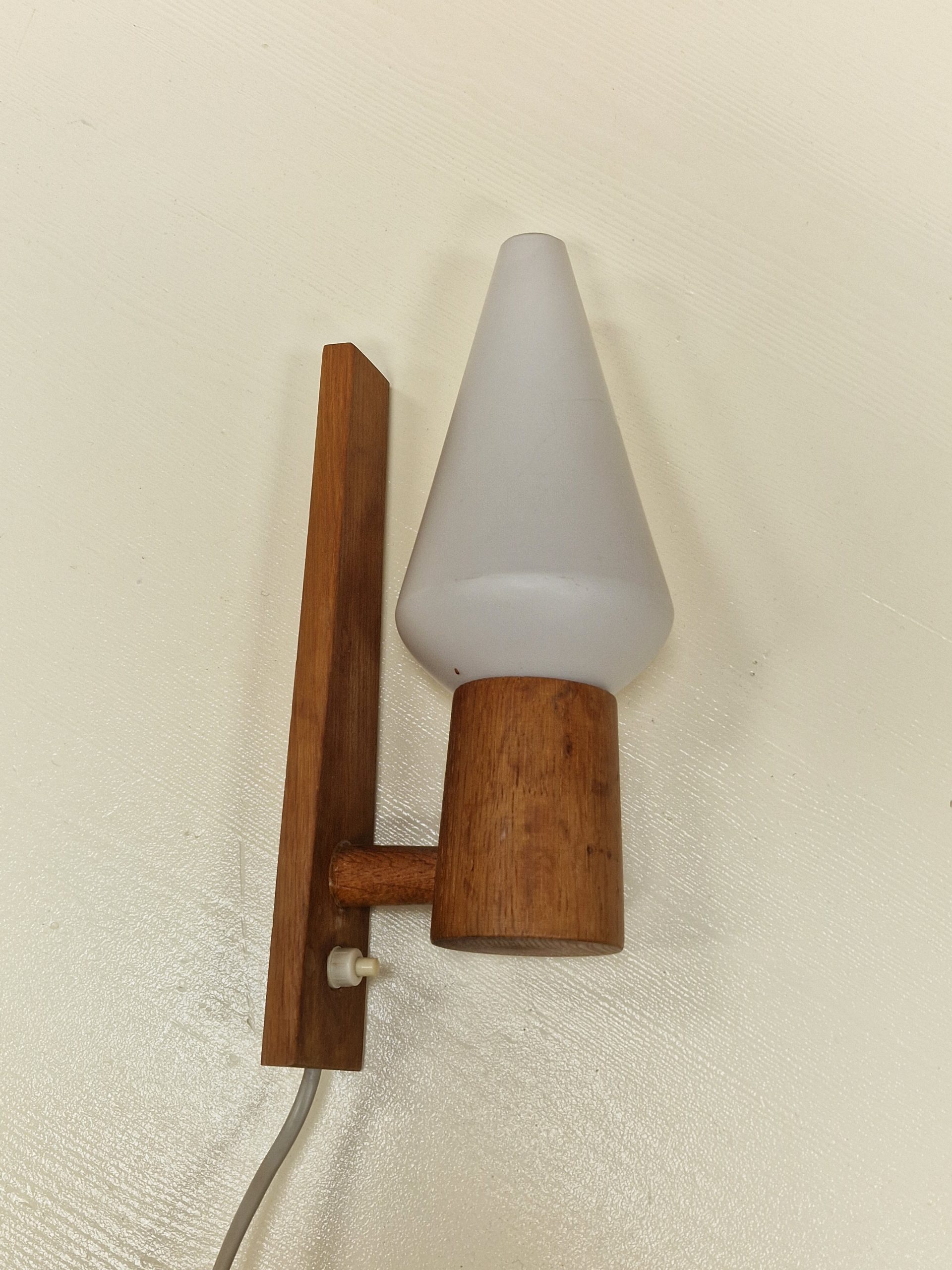 Væglampe, teak