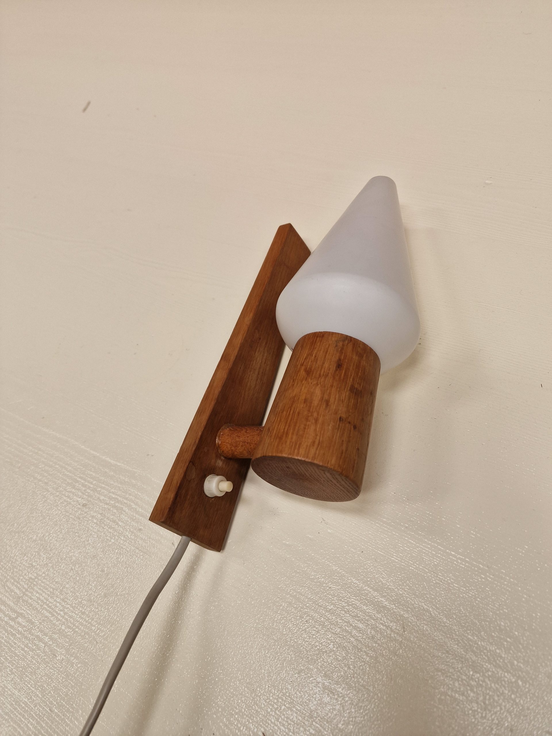 Væglampe, teak