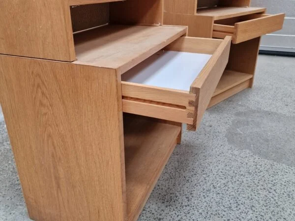 2 smalle reoler/natborde, egetræ — billede 4
