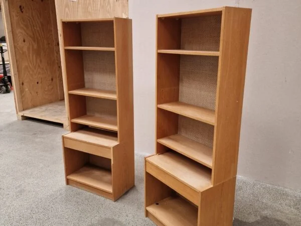 2 smalle reoler/natborde, egetræ — billede 6